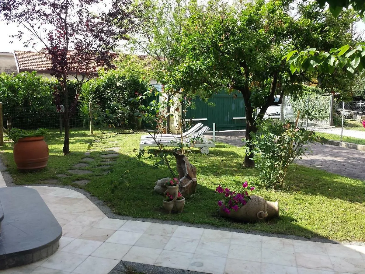 Apartment Appartamento Laura Pietrasanta